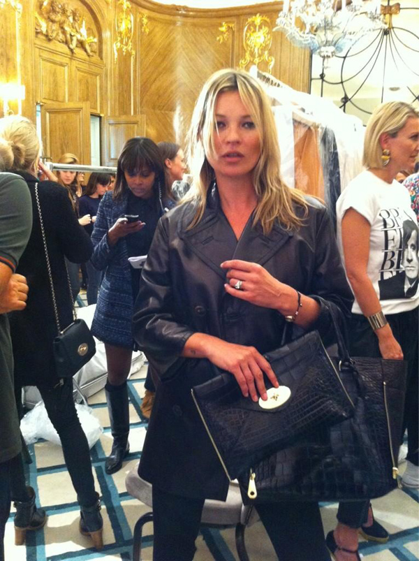 Kate Moss holds Mulberry's Spring/Summer 2013 Willow Bag